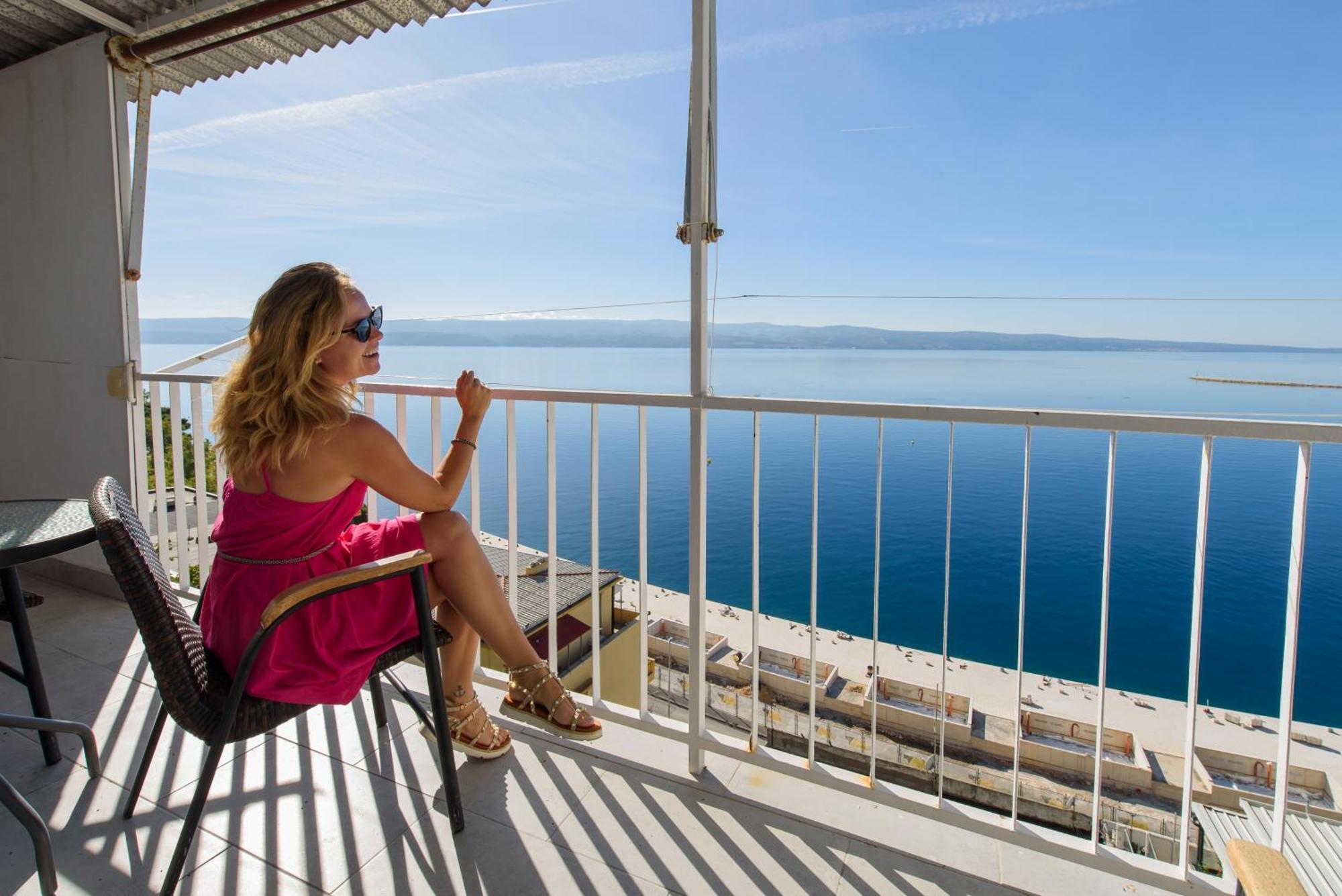 Sunny Apartment Omiš Buitenkant foto